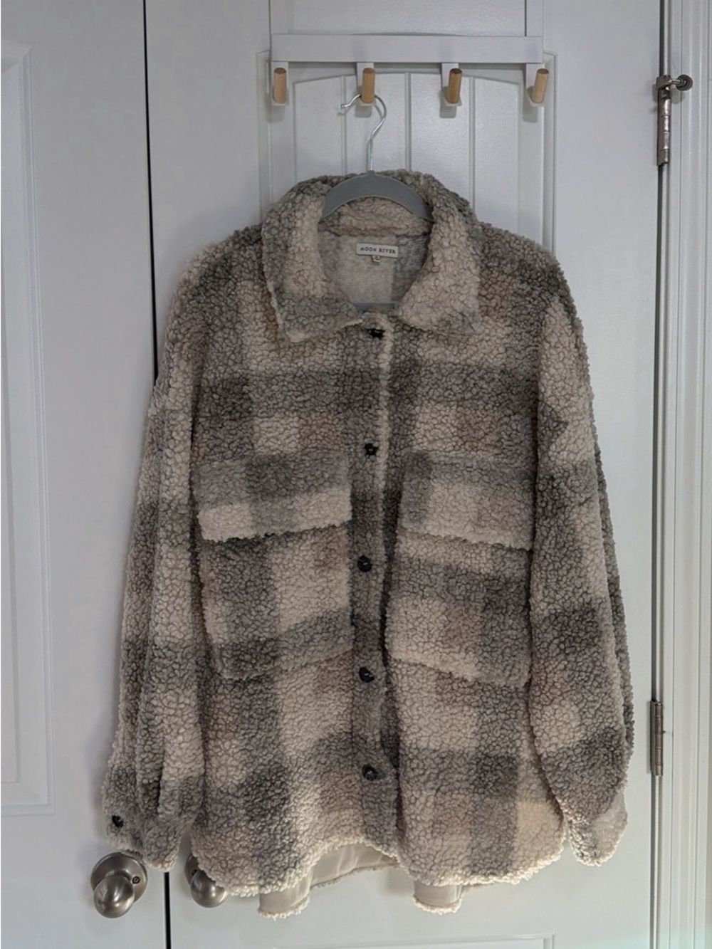 Moon River Plaid Teddy Jacket in Beige and Gray